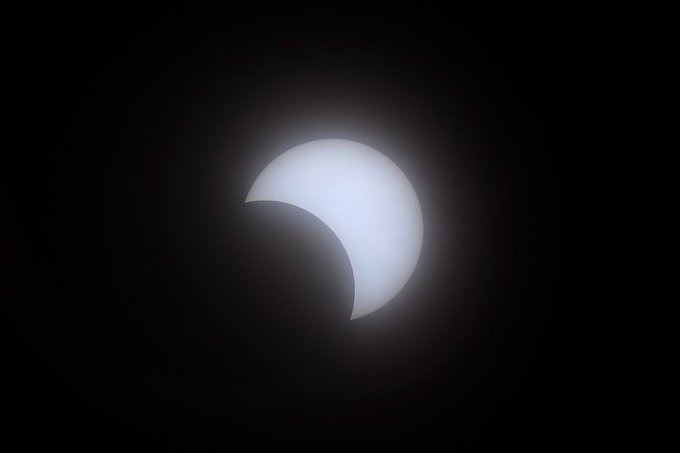 天体望遠鏡撮影部分日食