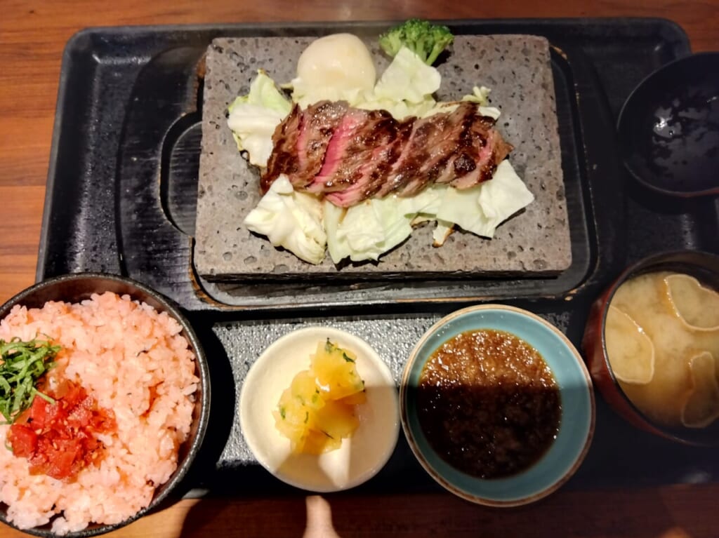 贅石焼ステーキ