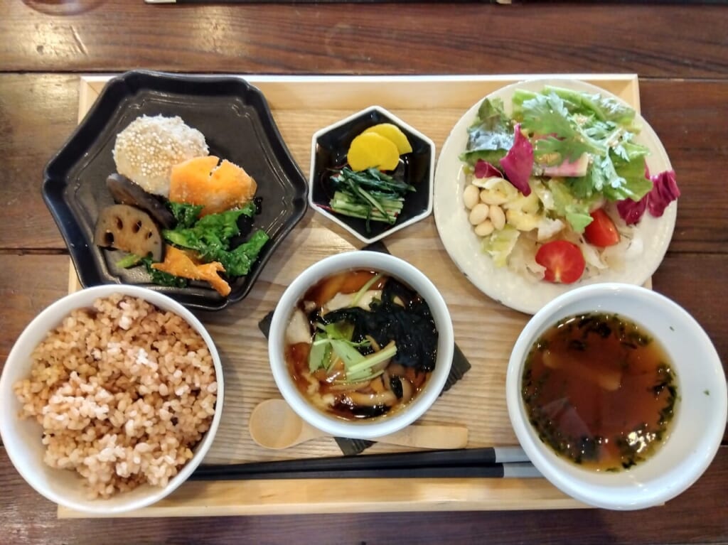 菜食ランチ