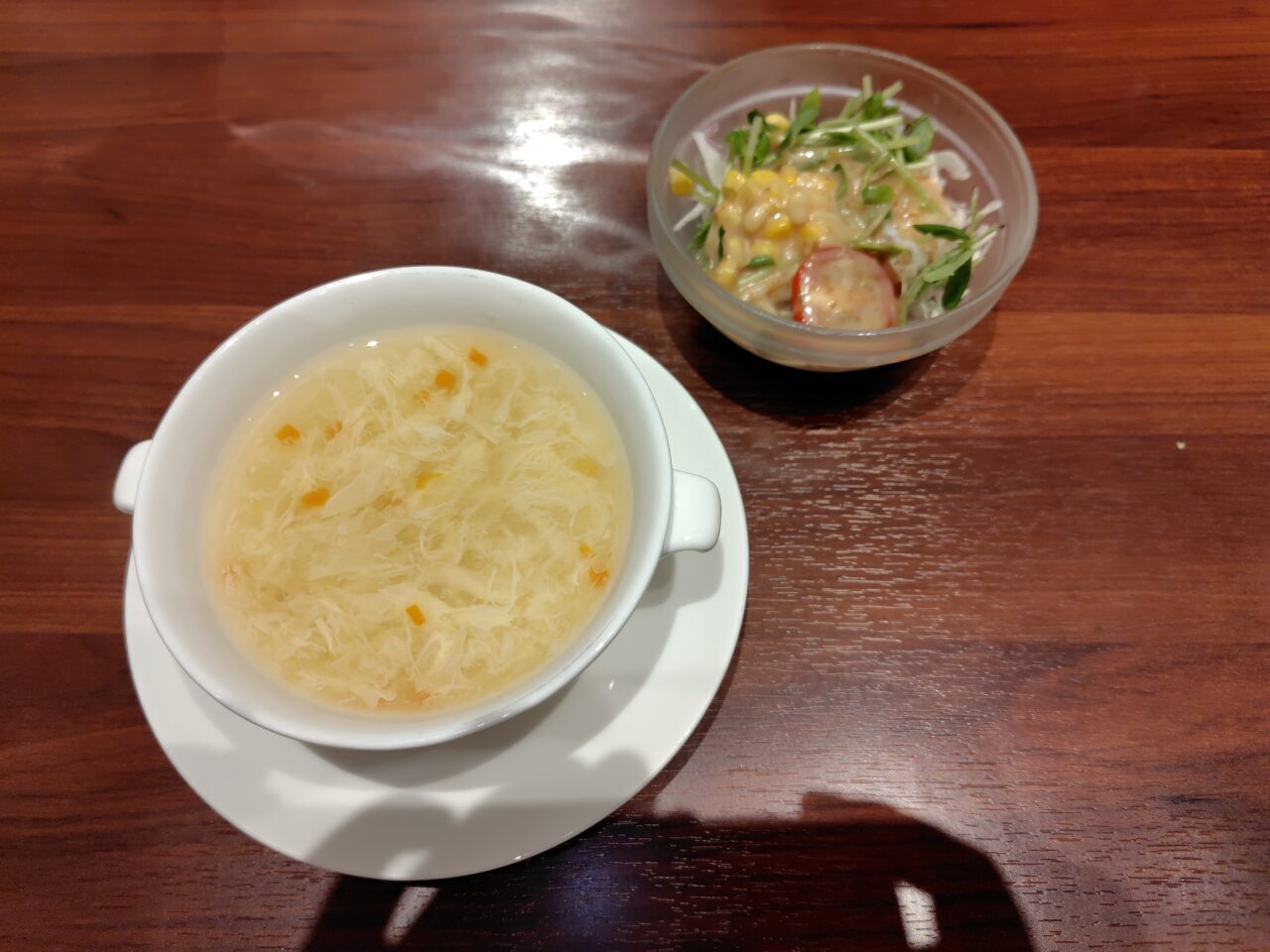 スープとサラダ