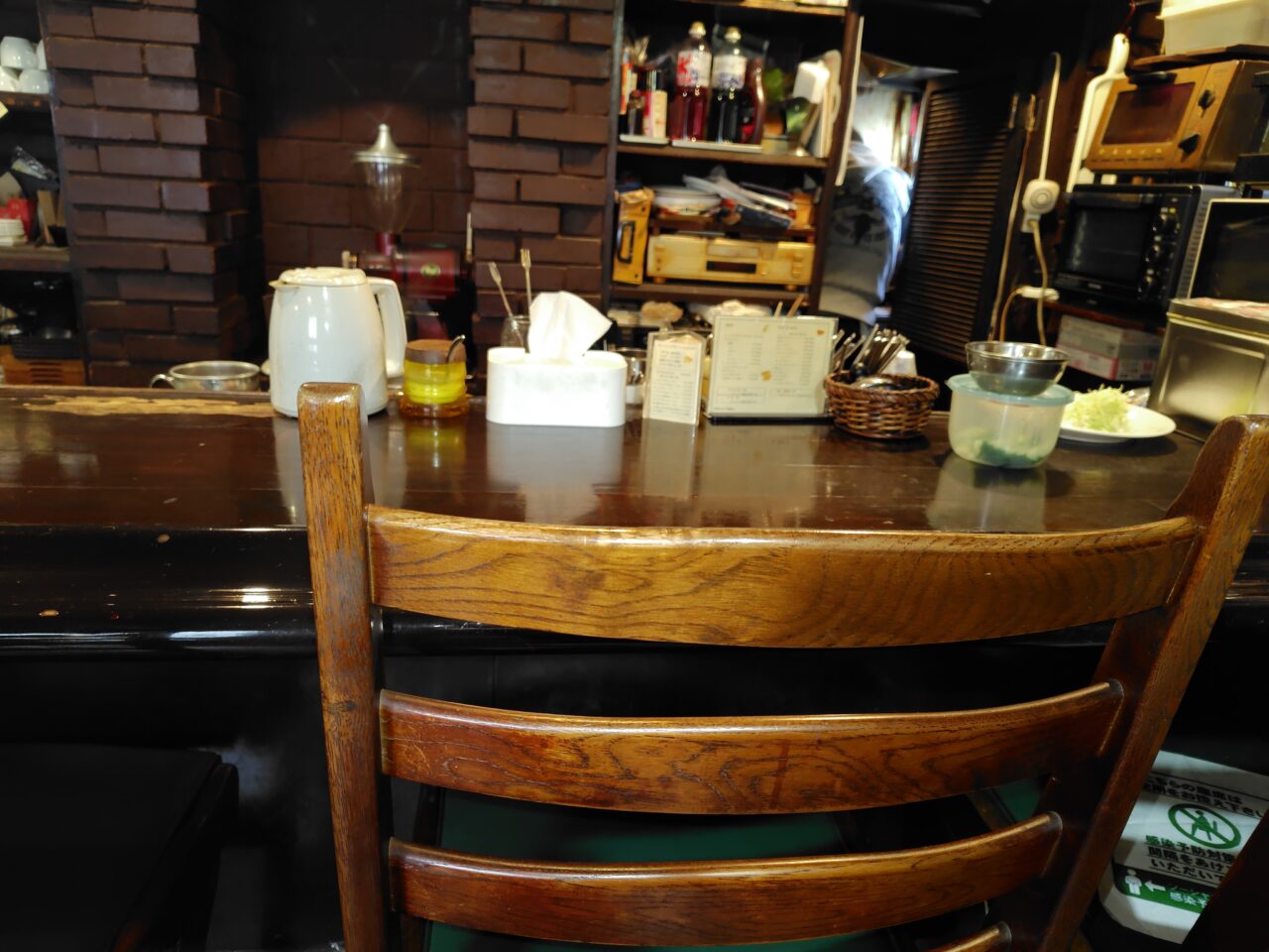カウンター席